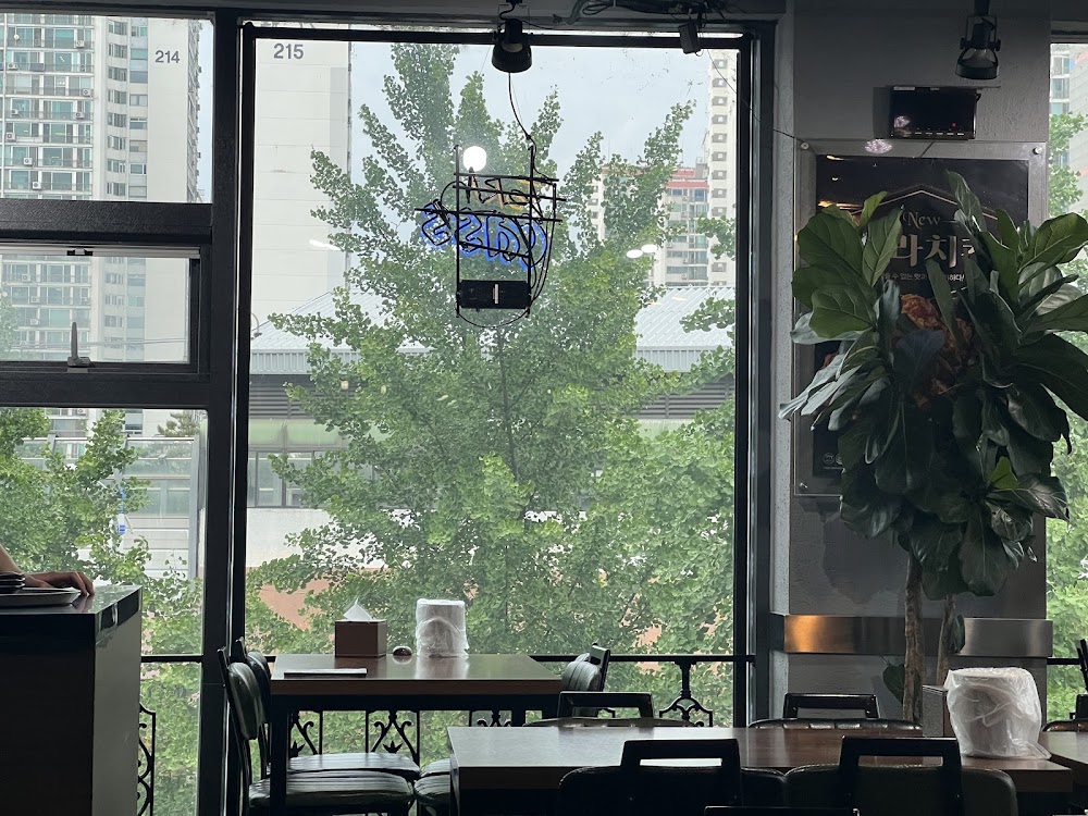 오븐에빠진닭 강변역점 사진